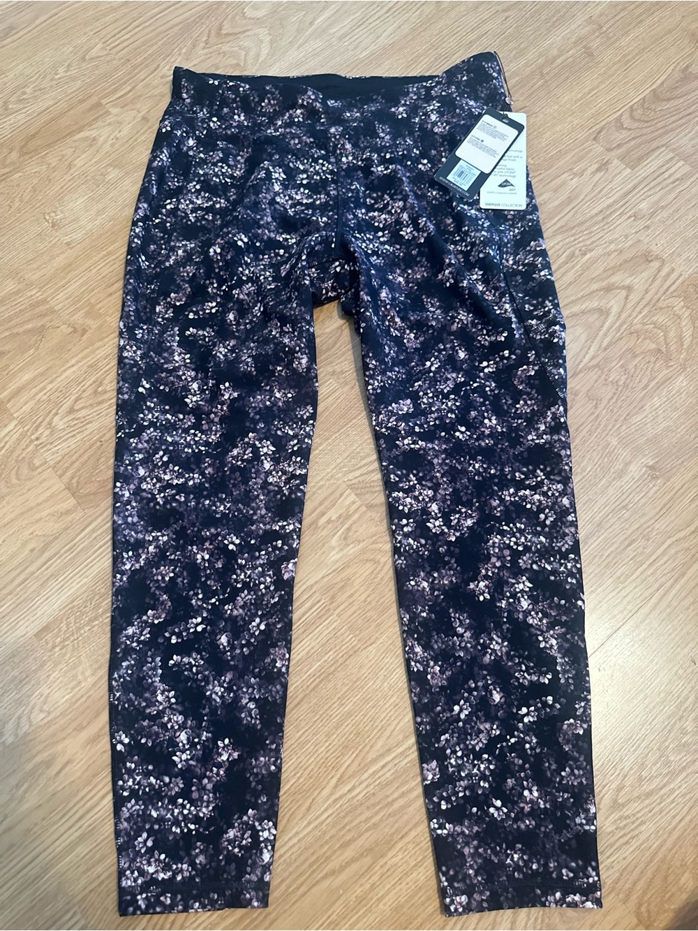 CALLA Floral Leggings in Black and Lavender